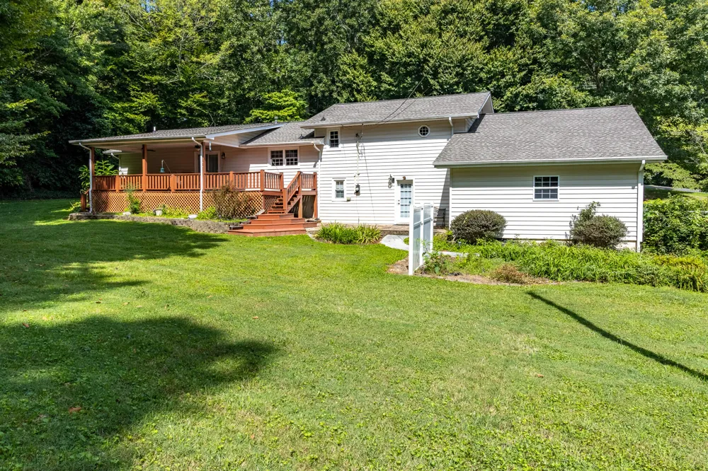 1515 Crestway Drive Athens, TN 37303