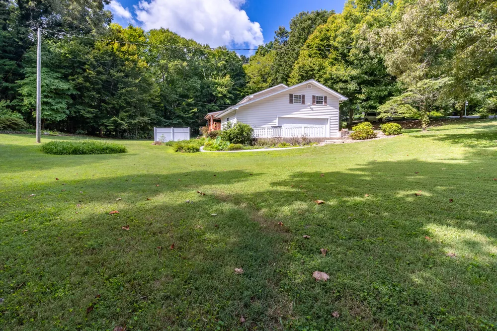 1515 Crestway Drive Athens, TN 37303