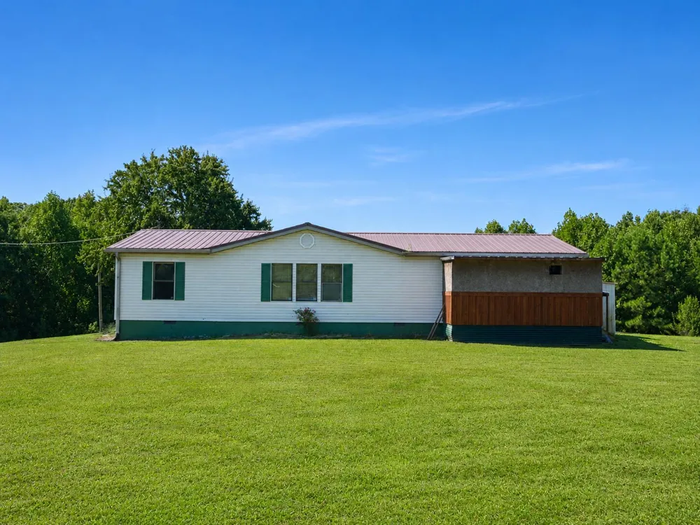 7693 Al Hwy 117 Flat Rock, AL 35966