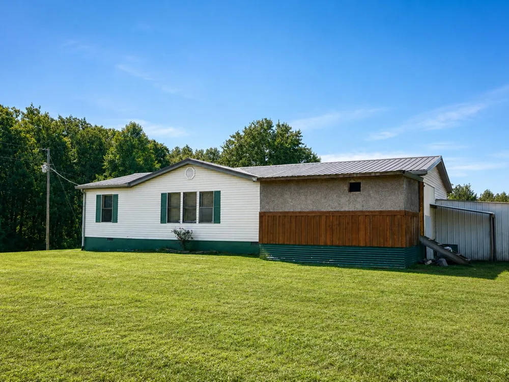 7693 Al Hwy 117 Flat Rock, AL 35966