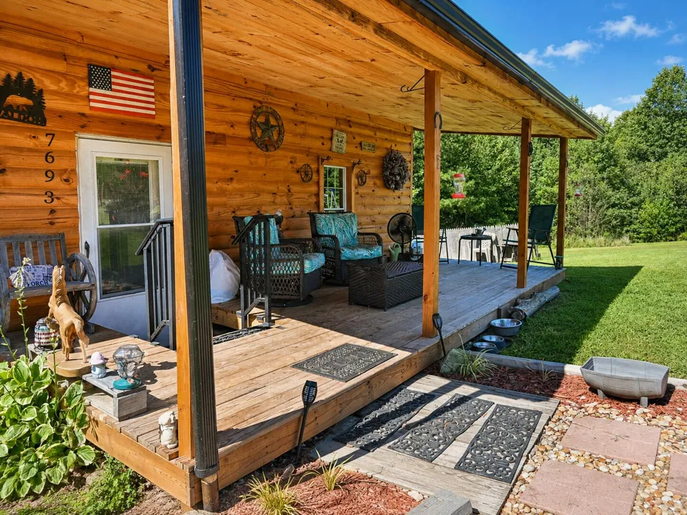 7693 Al Hwy 117 Flat Rock, AL 35966