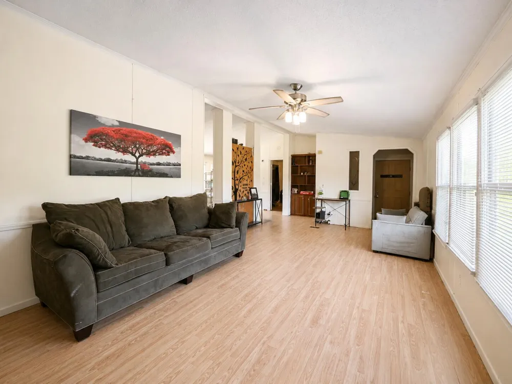7693 Al Hwy 117 Flat Rock, AL 35966