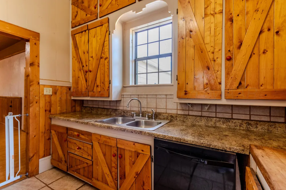 601 Orpe Street Clarendon, TX 79226