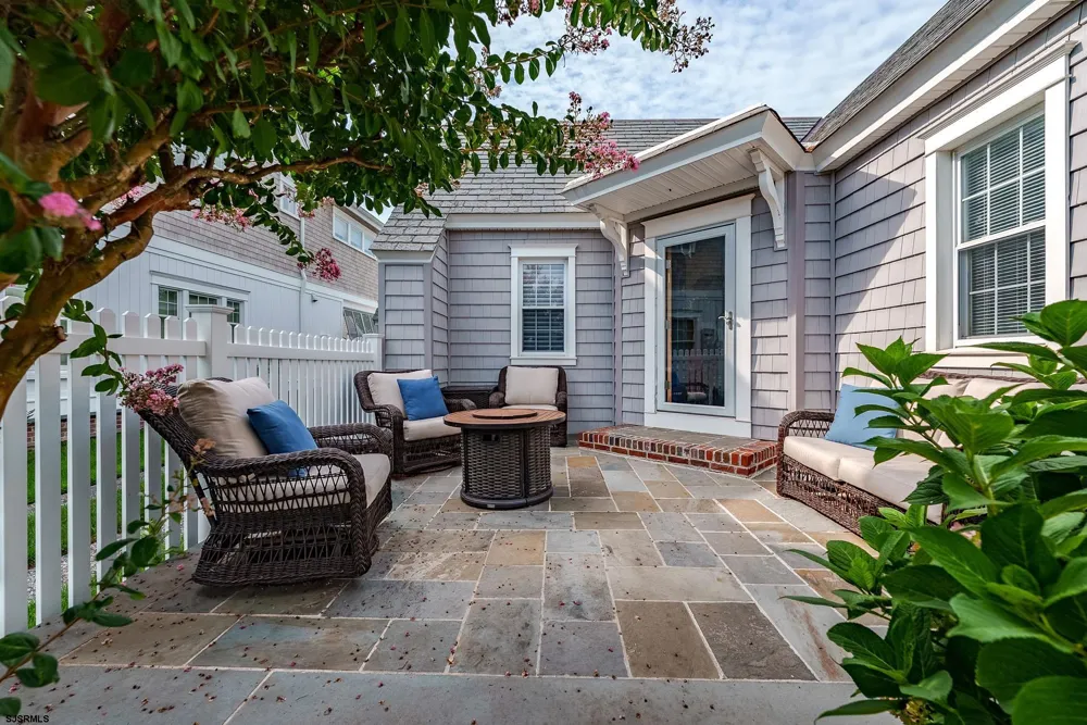 319 E Surf Road Ocean City, NJ 08226