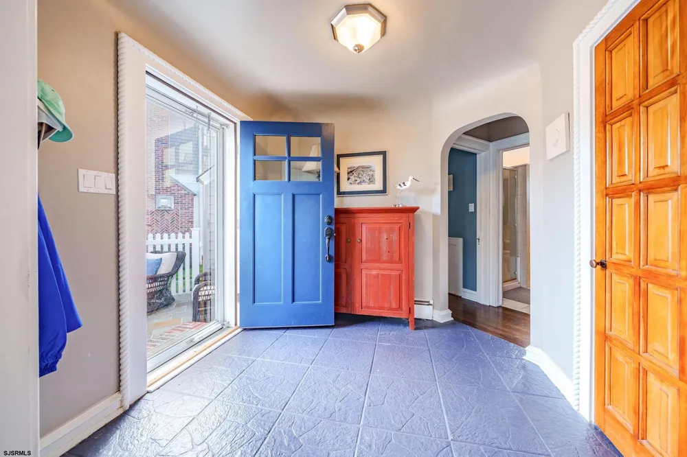 319 E Surf Road Ocean City, NJ 08226