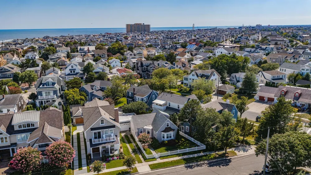 319 E Surf Road Ocean City, NJ 08226