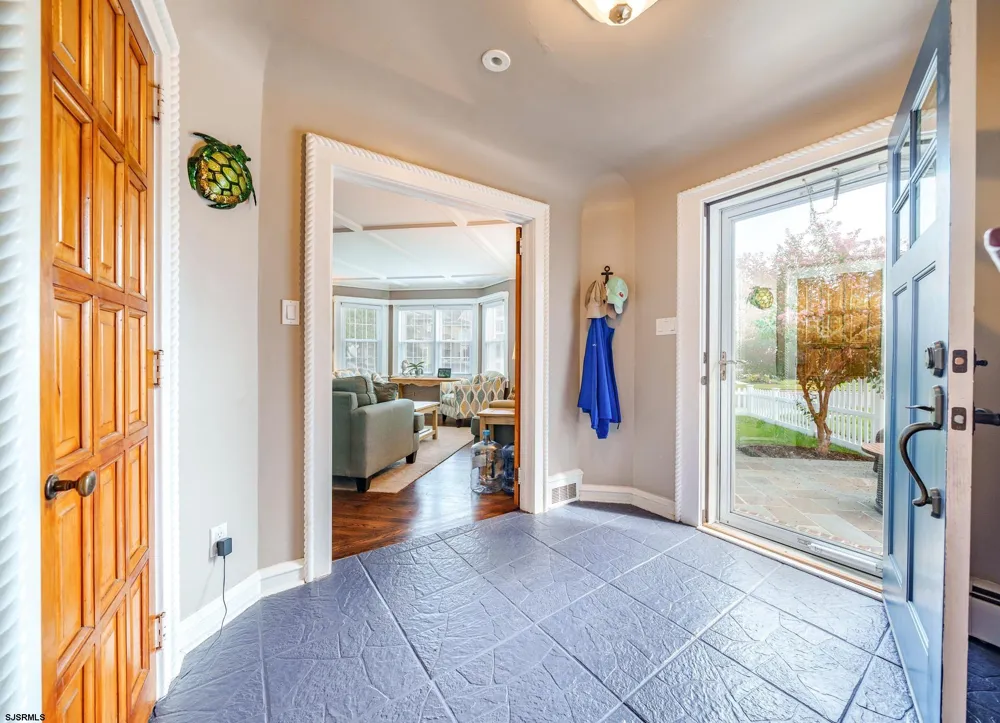 319 E Surf Road Ocean City, NJ 08226