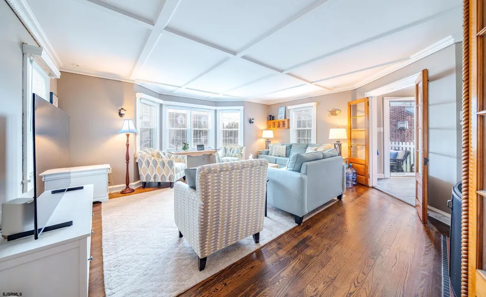 319 E Surf Road Ocean City, NJ 08226