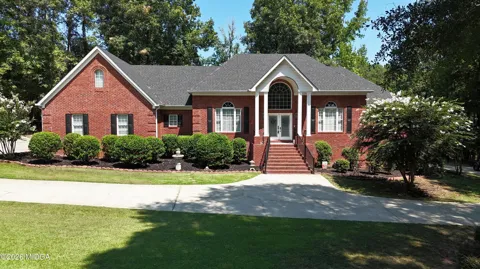 128 Cross Creek Circle