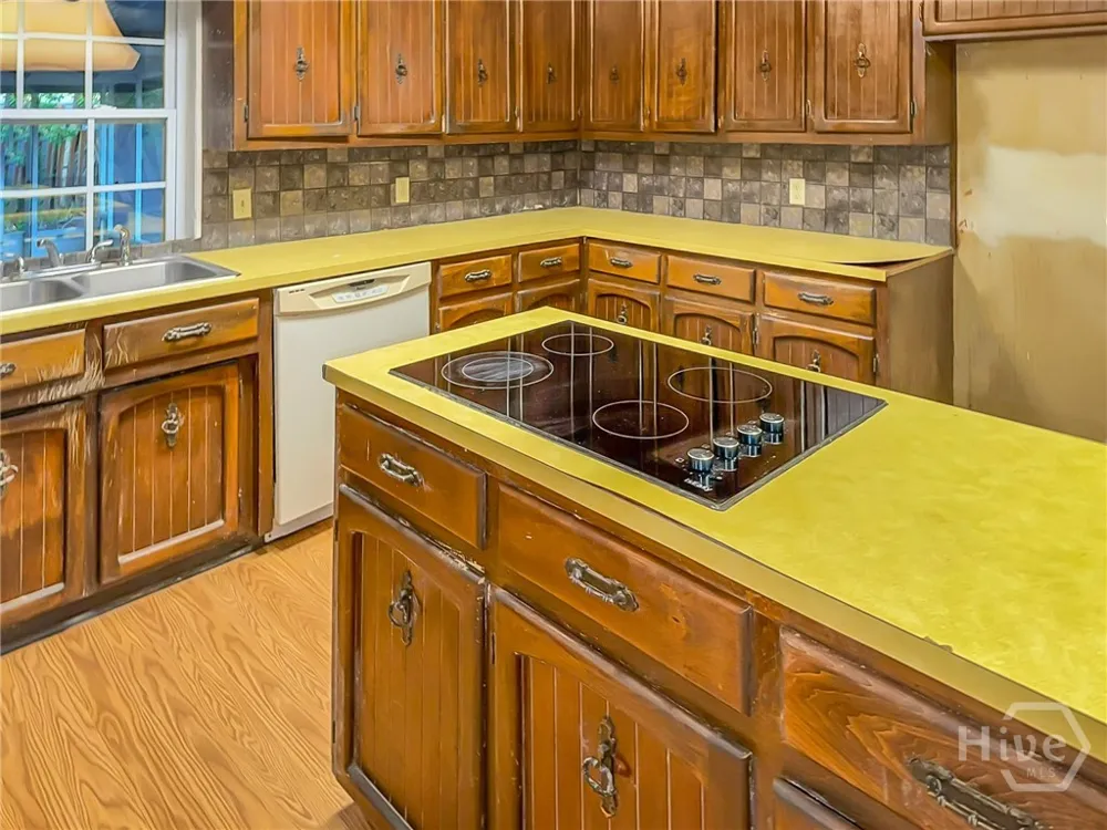 801 S Gordon Avenue Adel, GA 31620