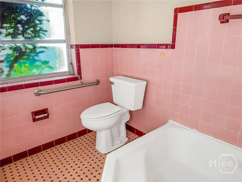 801 S Gordon Avenue Adel, GA 31620