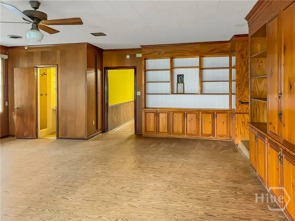 801 S Gordon Avenue Adel, GA 31620