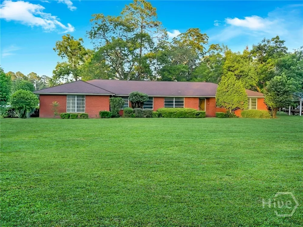 801 S Gordon Avenue Adel, GA 31620