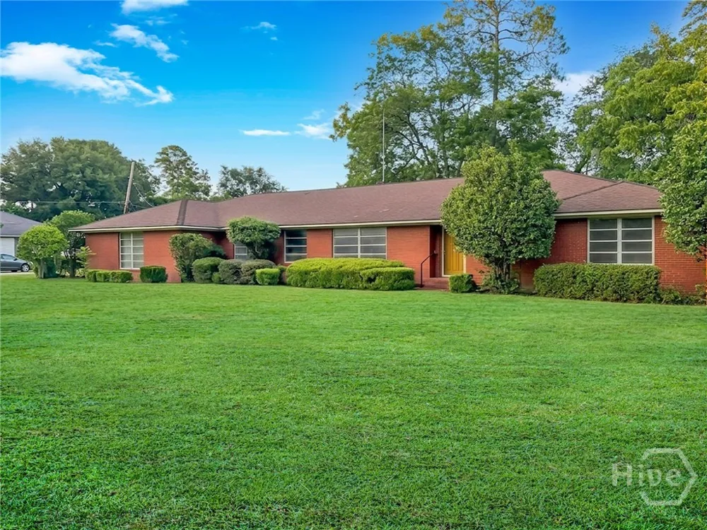 801 S Gordon Avenue Adel, GA 31620