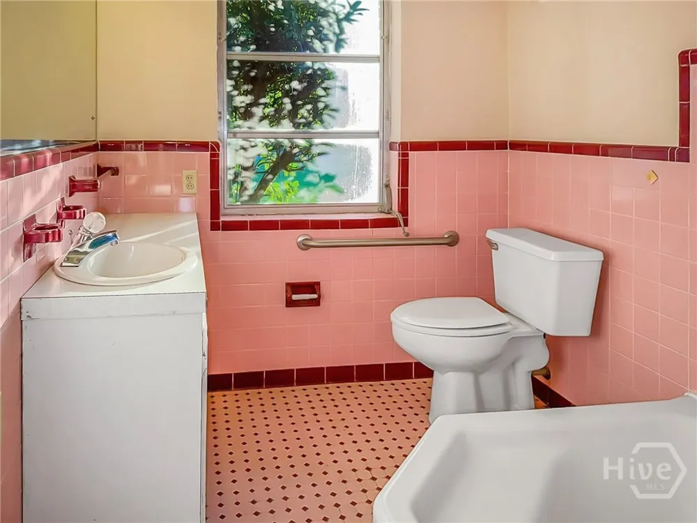 801 S Gordon Avenue Adel, GA 31620