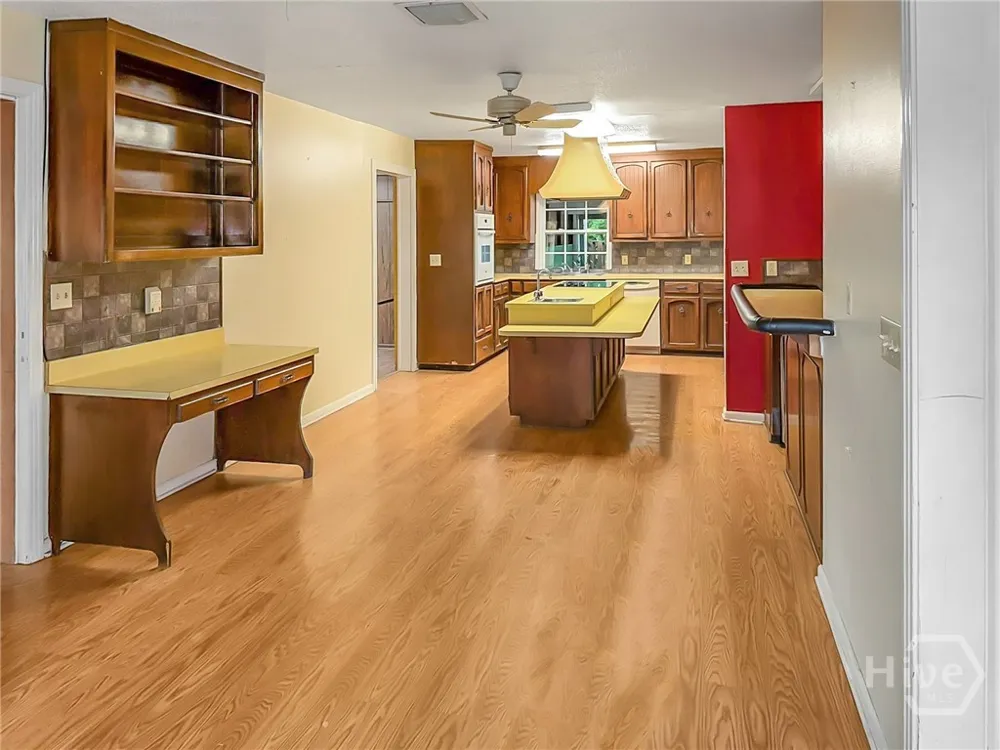 801 S Gordon Avenue Adel, GA 31620