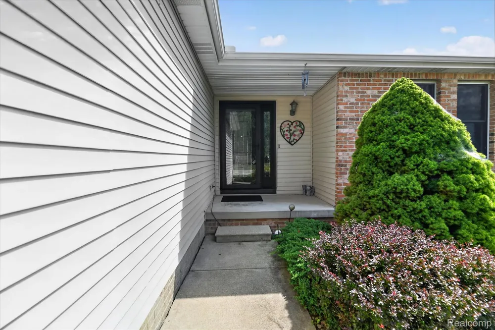 13144 Grant Circle Vienna Charter Township, MI 48420