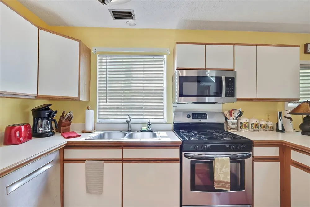 9160 W KINGSTON DRIVE Homosassa, FL 34448