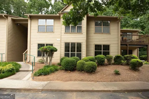 2235 Old Hamilton PL