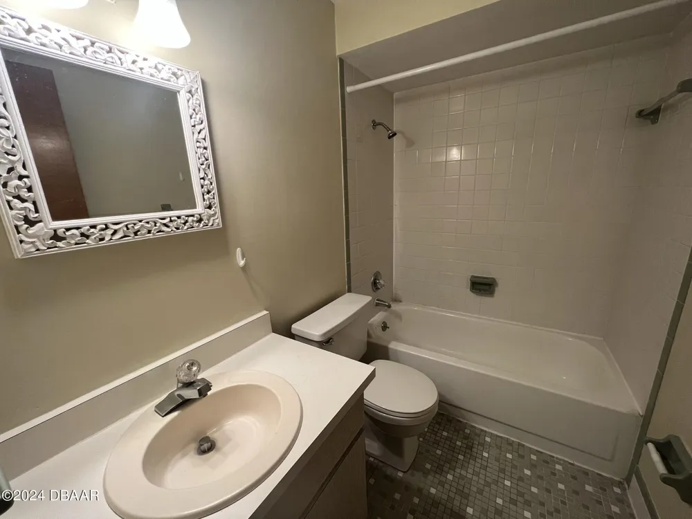 3333 S Ridgewood Avenue #23 Port Orange, FL 32129