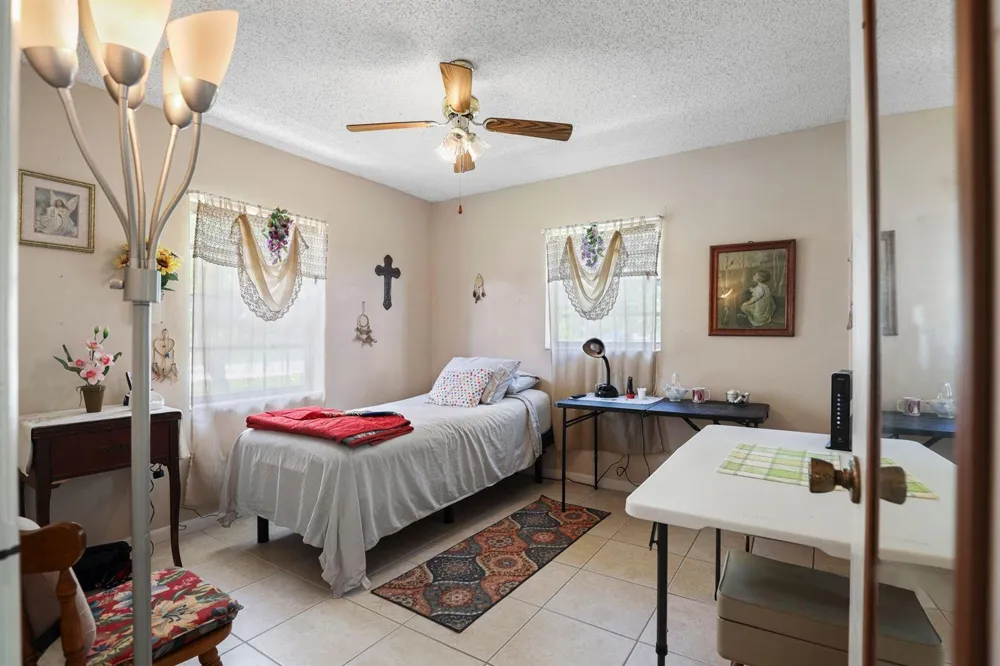 3324 S Jenkins Road Fort Pierce, FL 34981