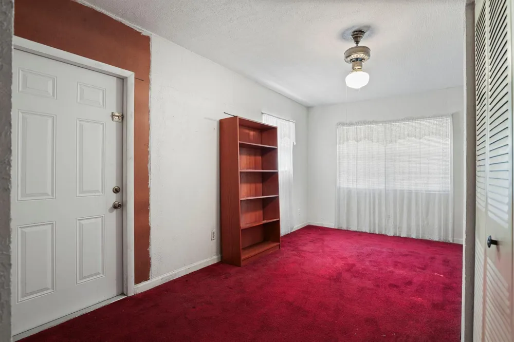 3324 S Jenkins Road Fort Pierce, FL 34981