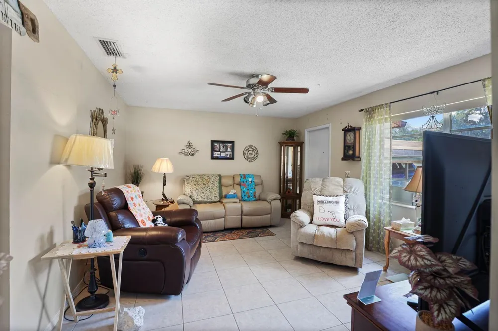 3324 S Jenkins Road Fort Pierce, FL 34981