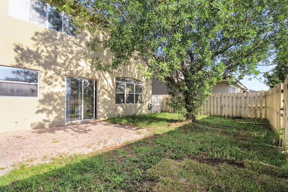 6688 Lurais Drive Lake Worth, FL 33463