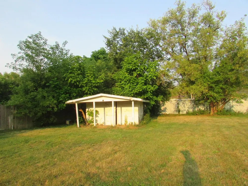 2467 Covert Road Burton City, MI 48509