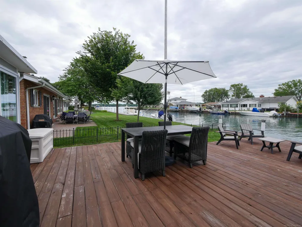 139 CHANNELSYDE ROAD Algonac City, MI 48001