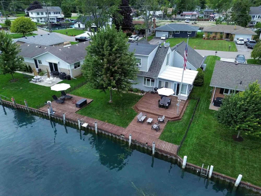 139 CHANNELSYDE ROAD Algonac City, MI 48001
