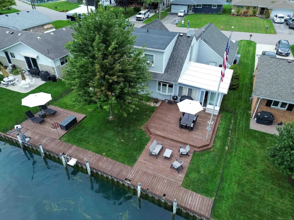139 CHANNELSYDE ROAD Algonac City, MI 48001