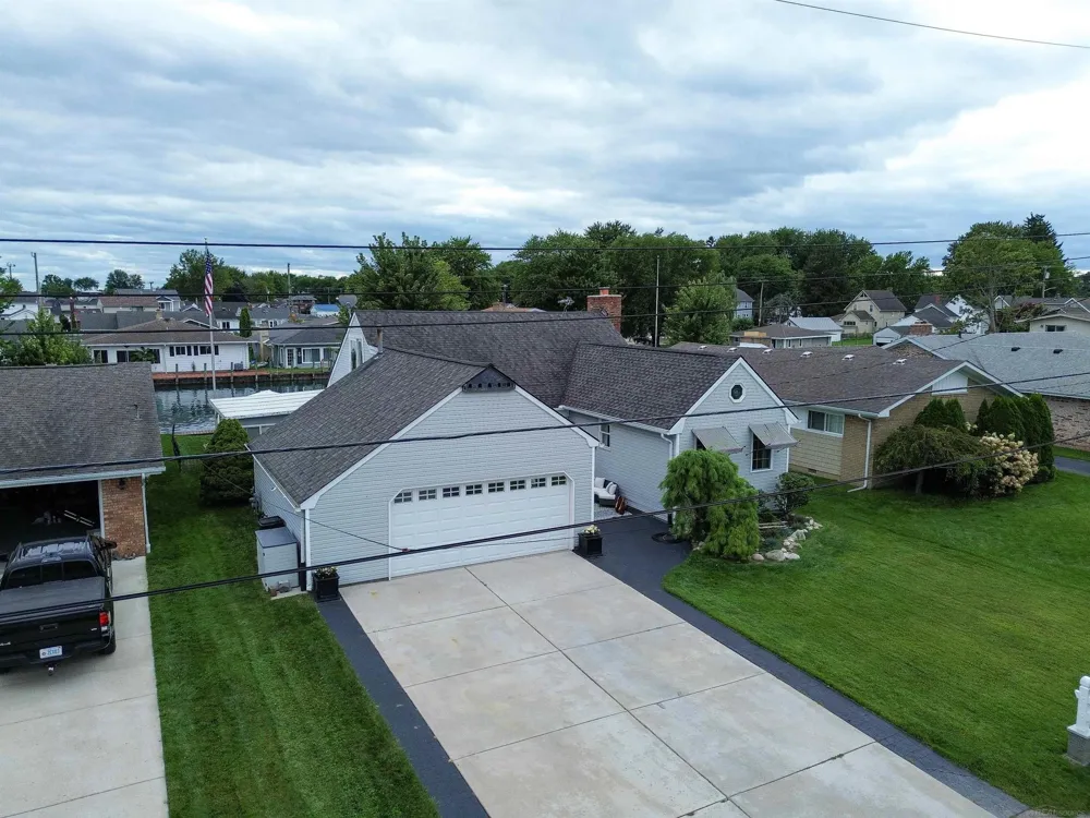 139 CHANNELSYDE ROAD Algonac City, MI 48001