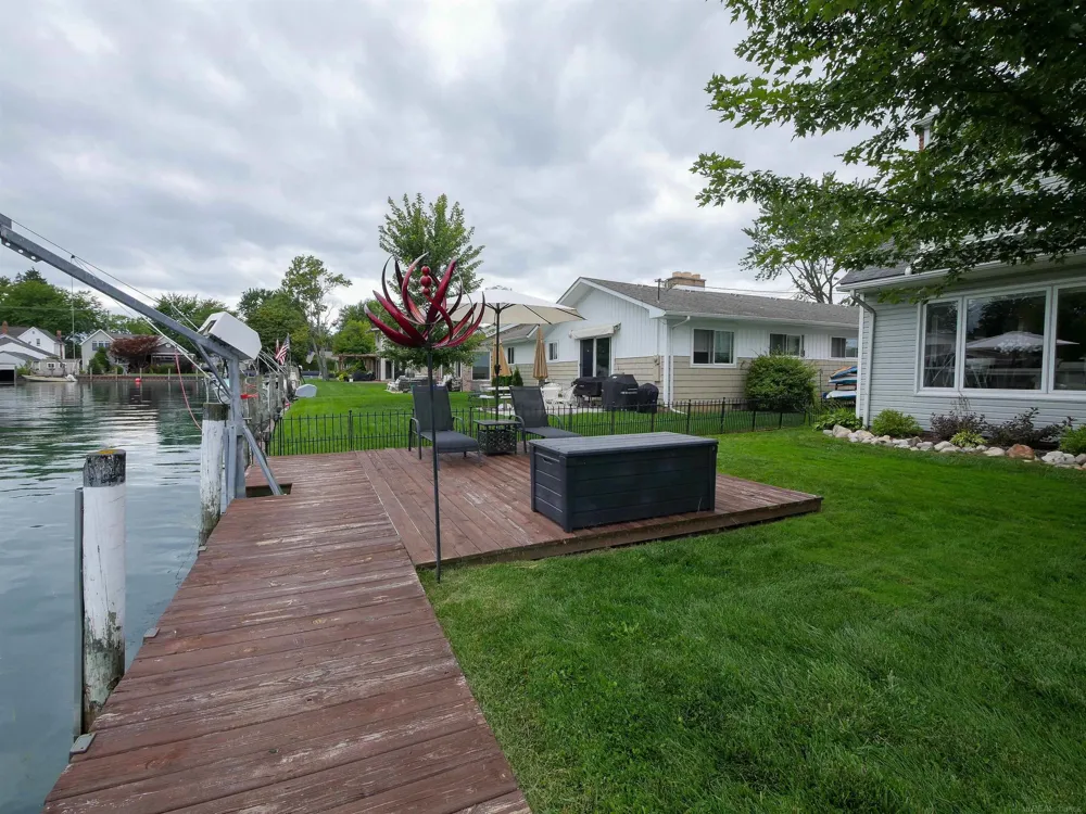 139 CHANNELSYDE ROAD Algonac City, MI 48001