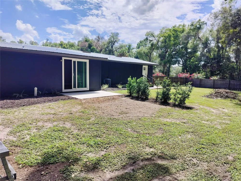 25405B COLMAR AVENUE #B Mount Plymouth, FL 32776
