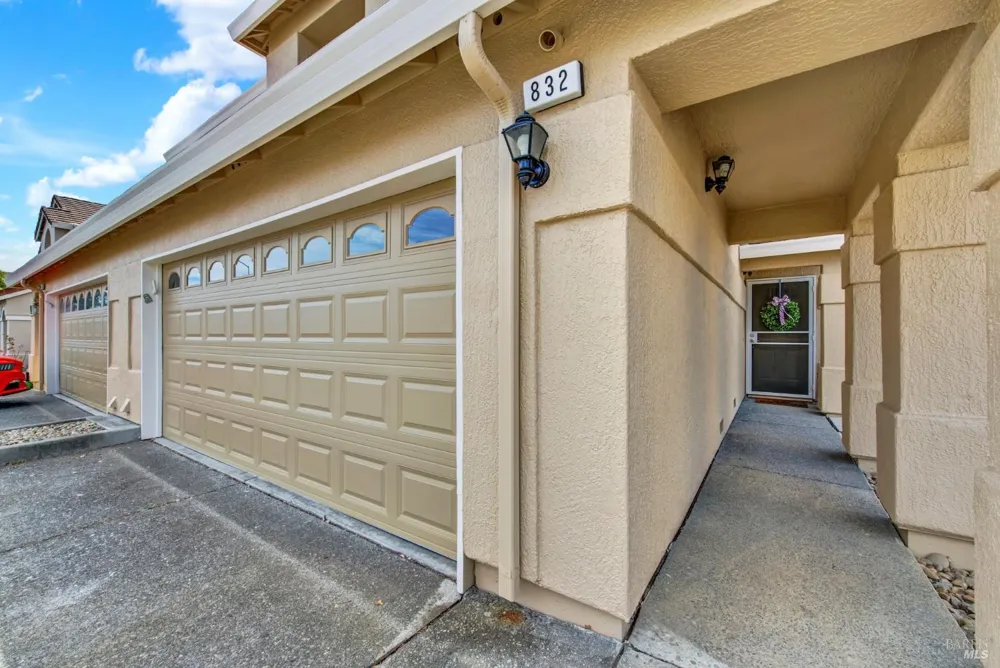 832 Vassar Drive Vacaville, CA 95687