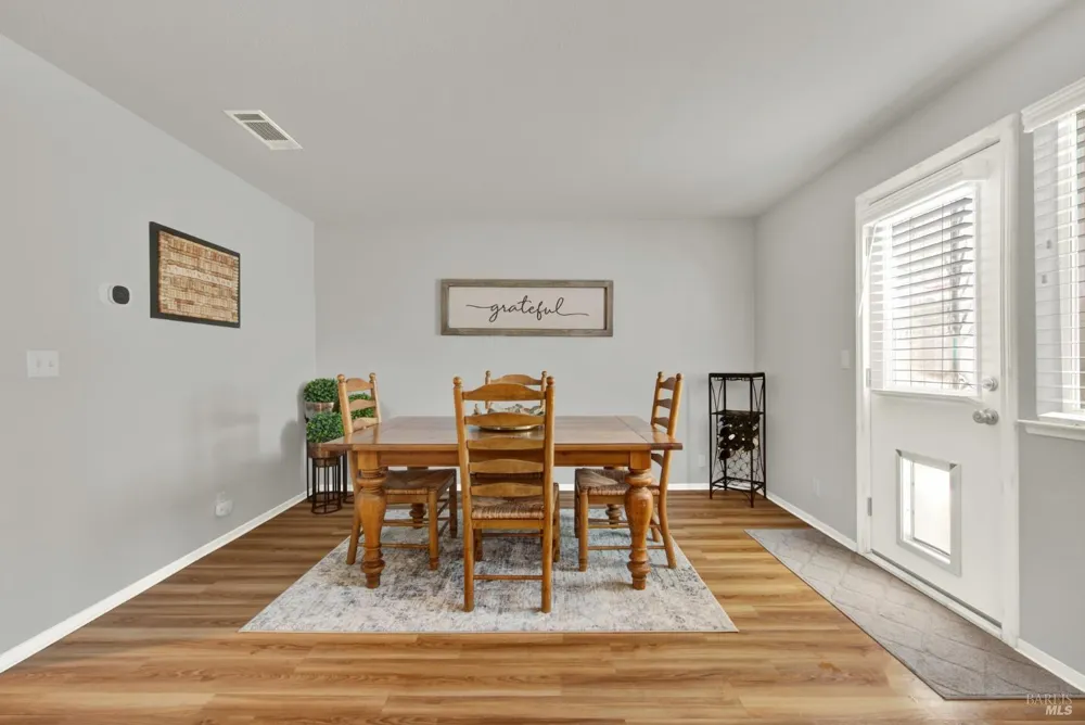 832 Vassar Drive Vacaville, CA 95687