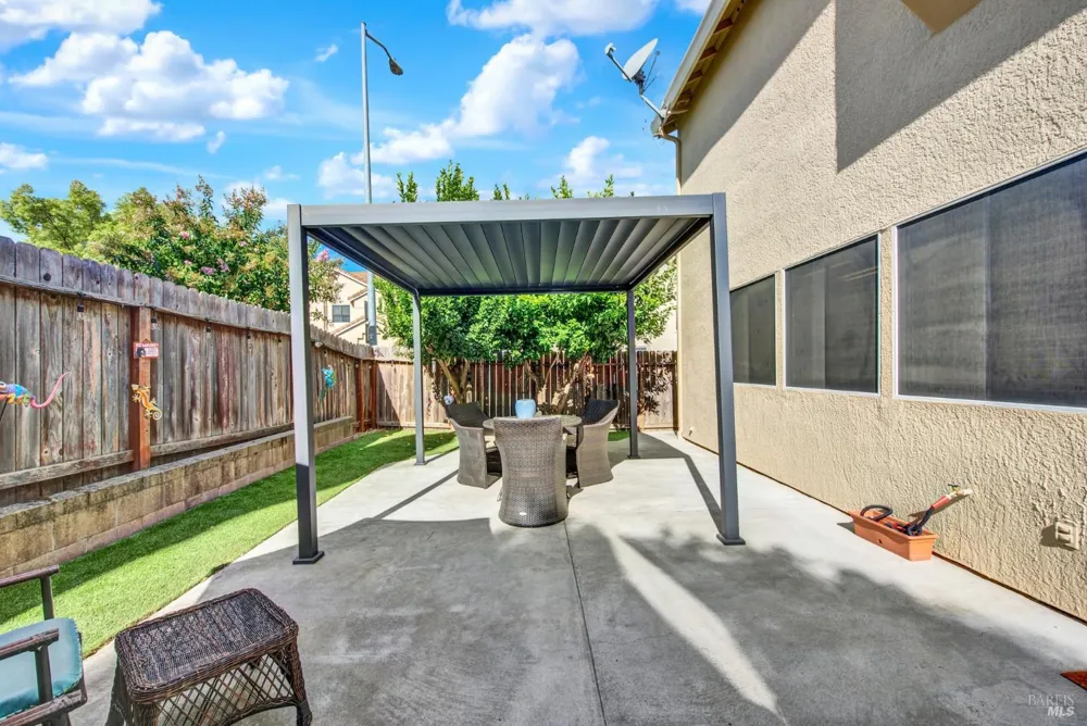 832 Vassar Drive Vacaville, CA 95687