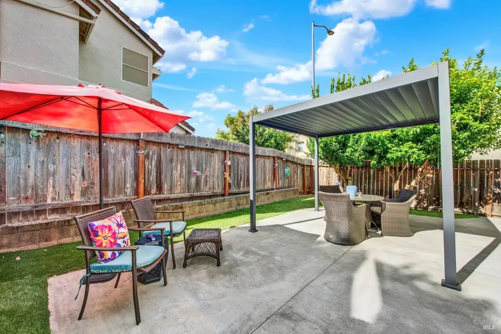 832 Vassar Drive Vacaville, CA 95687