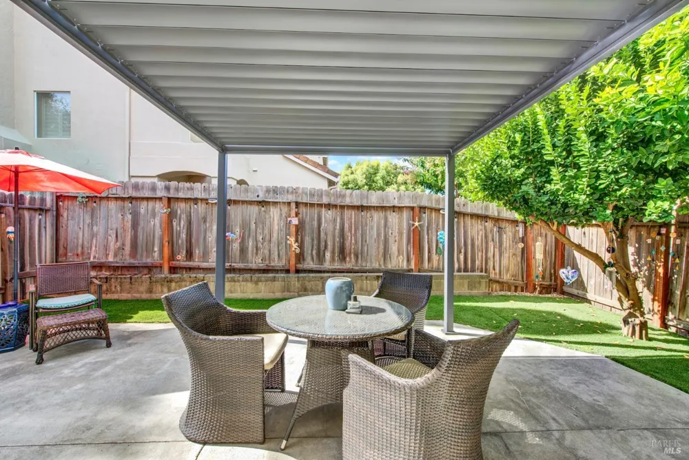 832 Vassar Drive Vacaville, CA 95687