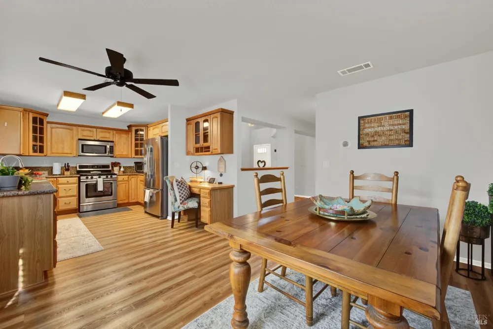 832 Vassar Drive Vacaville, CA 95687