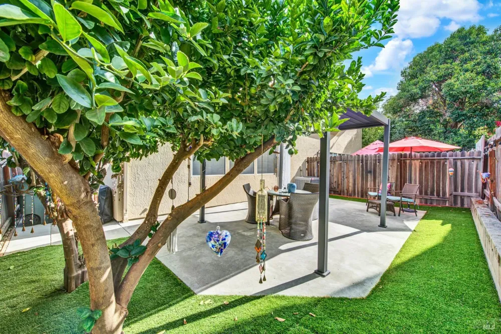 832 Vassar Drive Vacaville, CA 95687