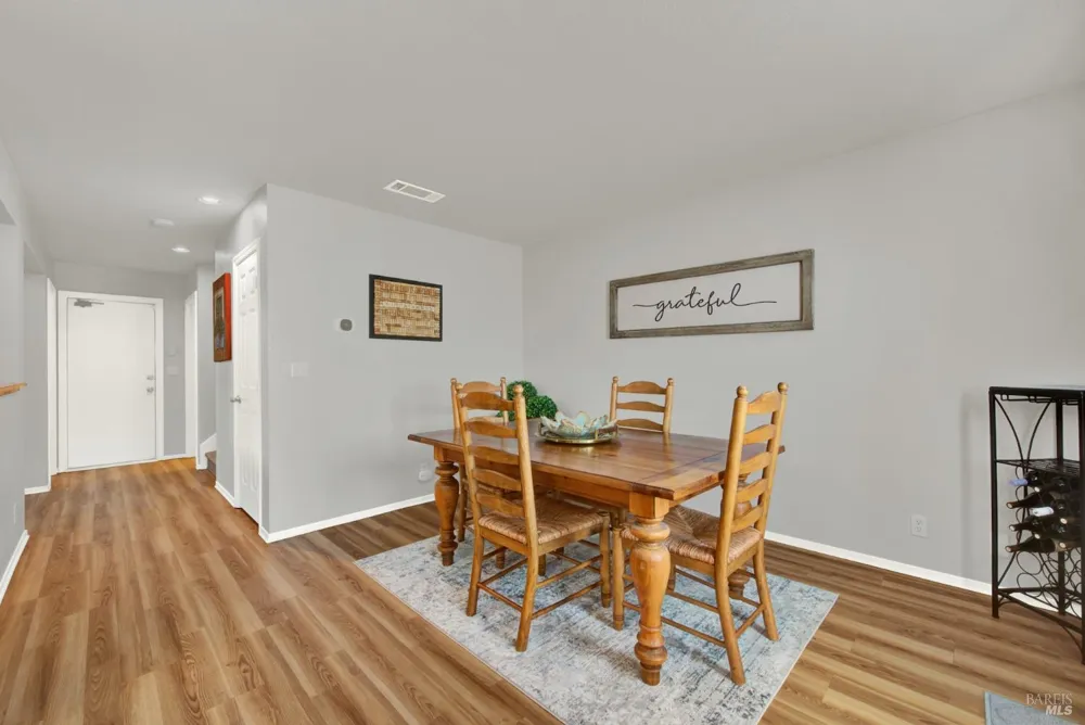 832 Vassar Drive Vacaville, CA 95687