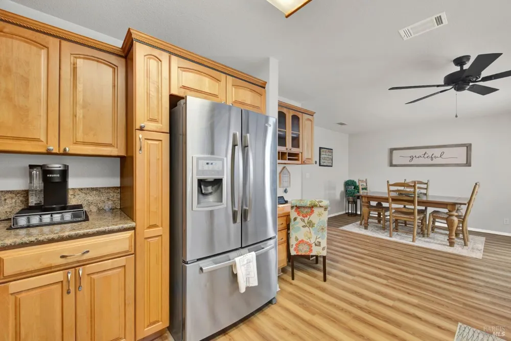 832 Vassar Drive Vacaville, CA 95687