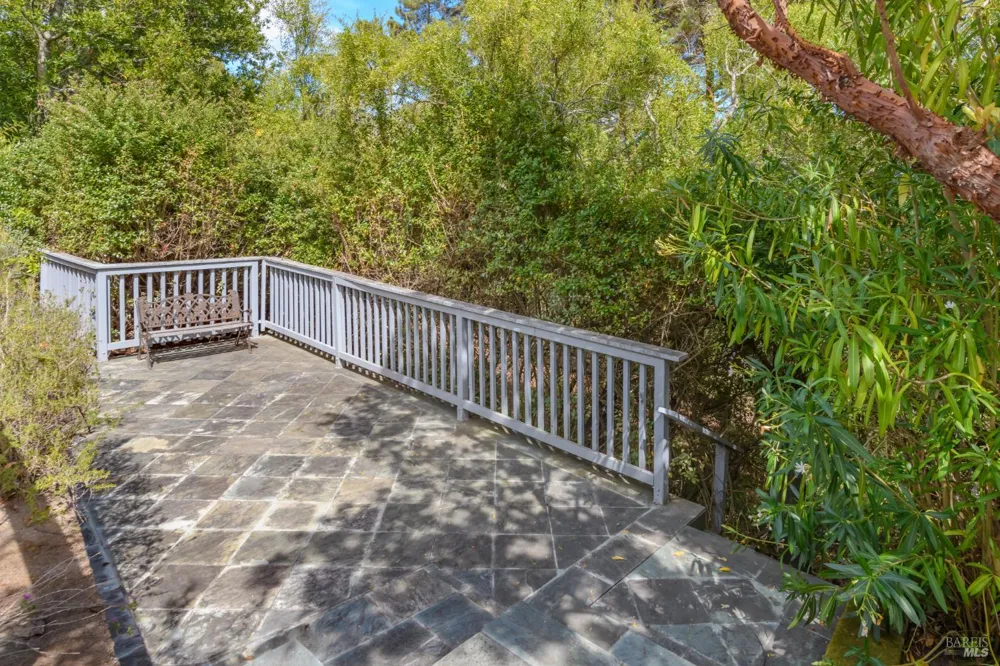 4633 Paradise Drive Tiburon, CA 94920