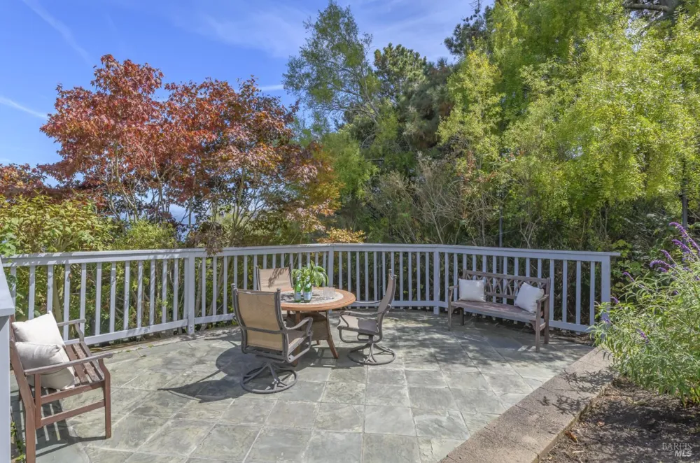 4633 Paradise Drive Tiburon, CA 94920