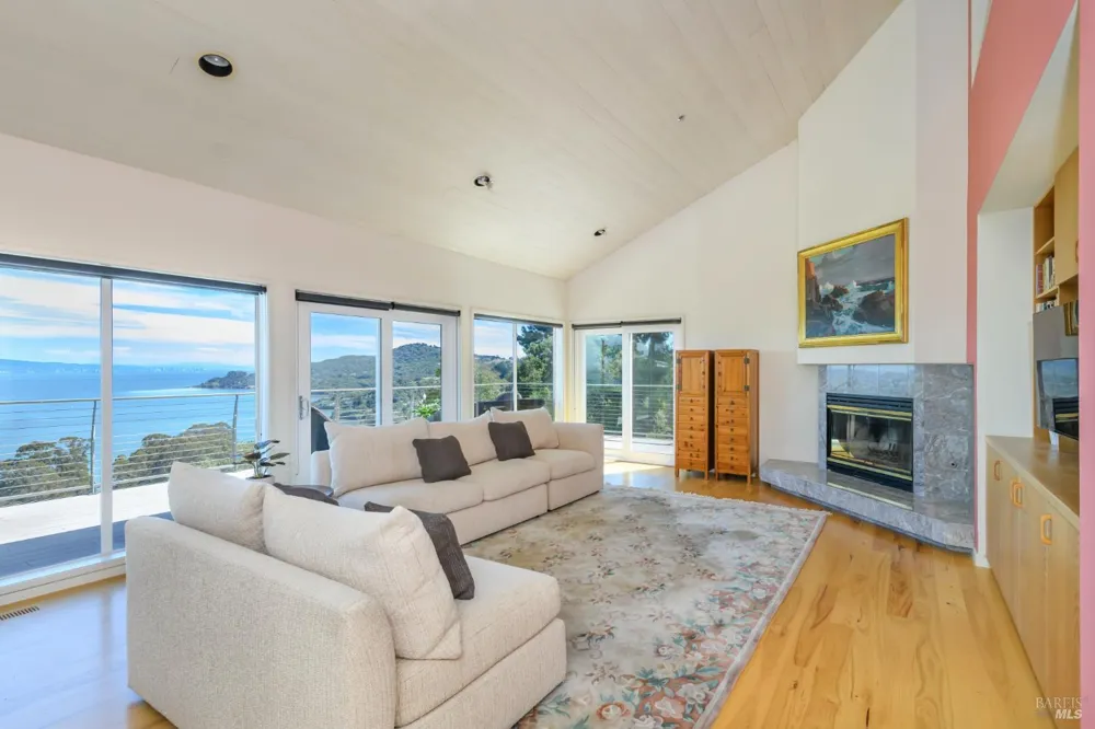 4633 Paradise Drive Tiburon, CA 94920