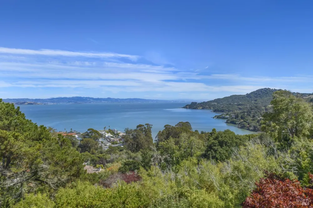 4633 Paradise Drive Tiburon, CA 94920