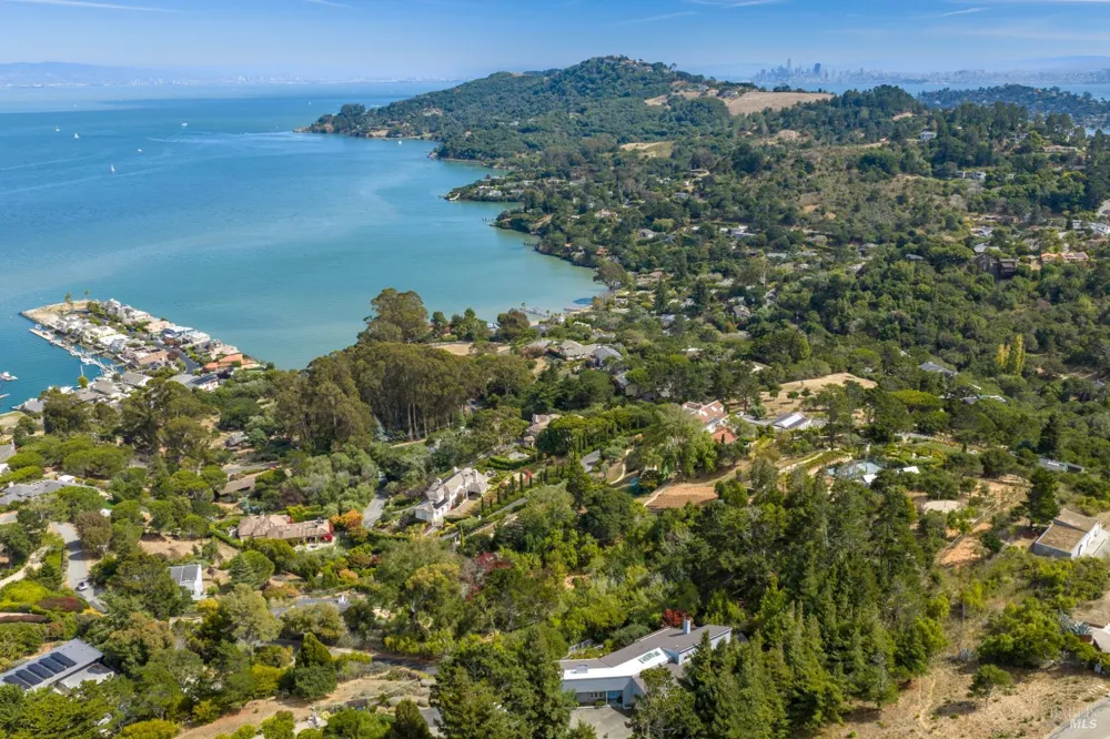 4633 Paradise Drive Tiburon, CA 94920