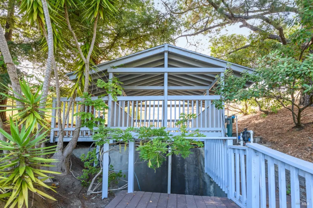 4633 Paradise Drive Tiburon, CA 94920